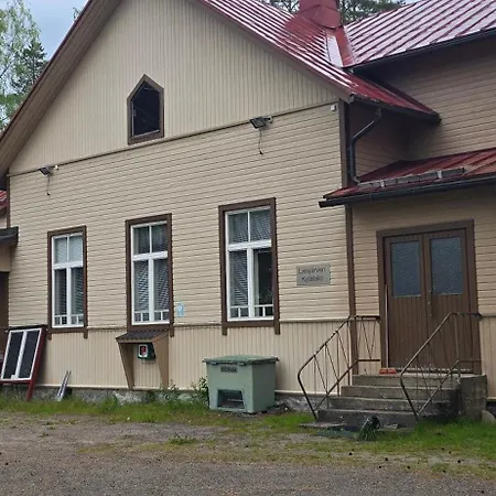 Hébergement de vacances Moekki Ympaerivuotinen,