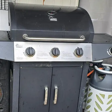 Hébergement de vacances Moekki Ympaerivuotinen,