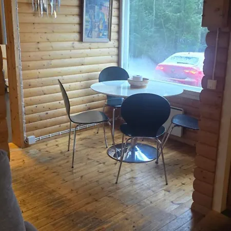 Moekki Ympaerivuotinen, Casa vacanze Tammela