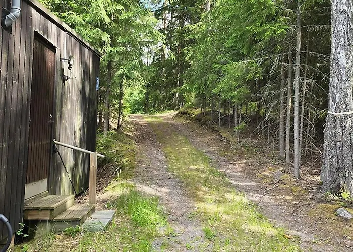 Moekki Ympaerivuotinen, *