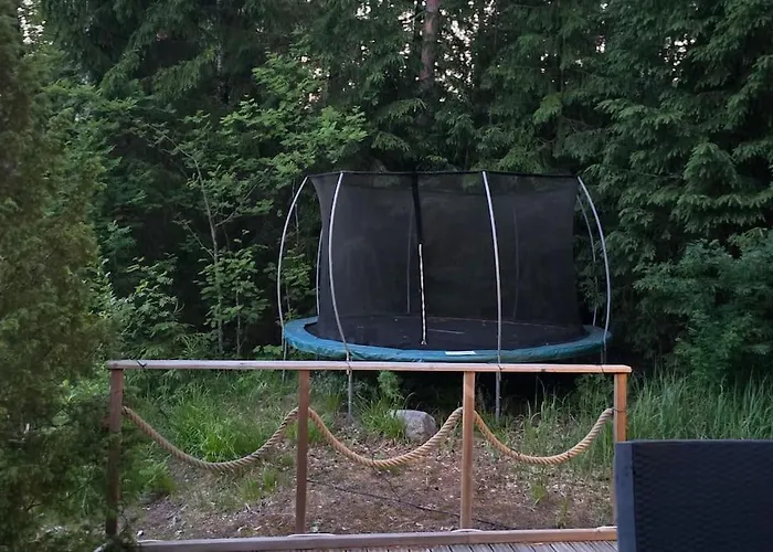 Moekki Ympaerivuotinen, 度假居