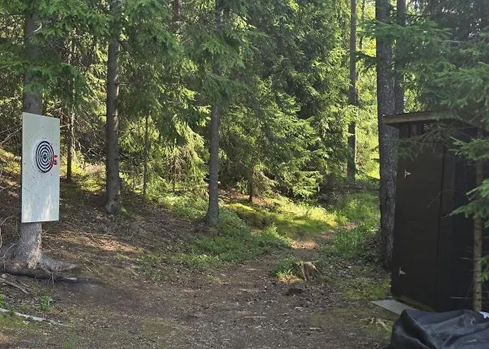 Moekki Ympaerivuotinen, 度假居