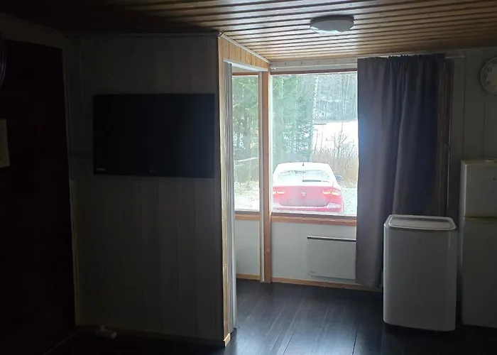 Moekki Ympaerivuotinen, 度假居